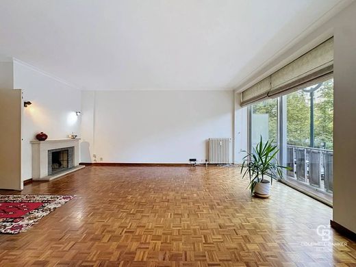 Luxury Apartment for sale in Ixelles, 430 000 €, Photo 2
