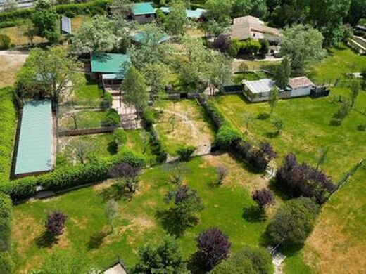Luxury House for sale in Miraflores de La Sierra, 2 850 000 €, Photo 2