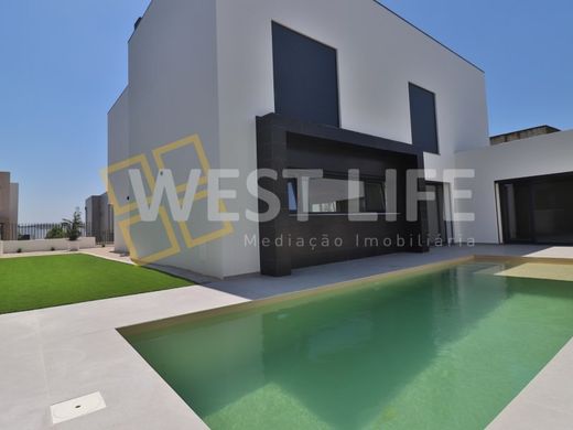 Maison de luxe à vendre à Torres Vedras, 649 000 €, Photo 2