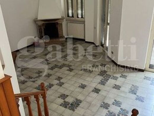 Luxury House for sale in Bari, 750 000 €, Photo 3