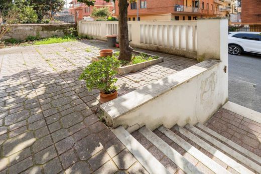 Maison de luxe à vendre à Rome, 759 000 €, Photo 5