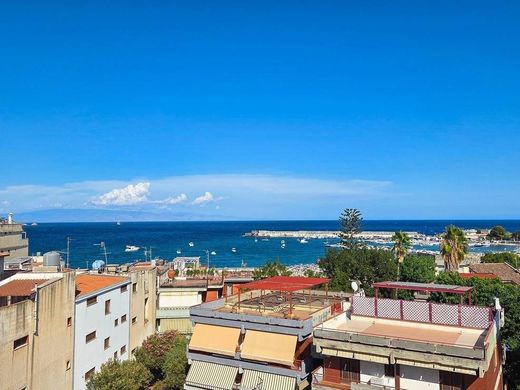 Maison de luxe à vendre à Giardini-Naxos, 1 650 000 €, Photo 7