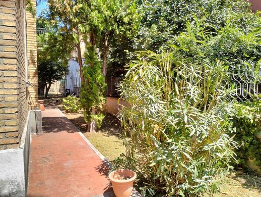 Maison de luxe à vendre à Rome, 759 000 €, Photo 7