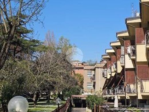 Maison de luxe à vendre à Rome, 590 000 €, Photo 3
