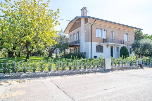 Maison de luxe à vendre à Cesena, 520 000 €, Photo 3