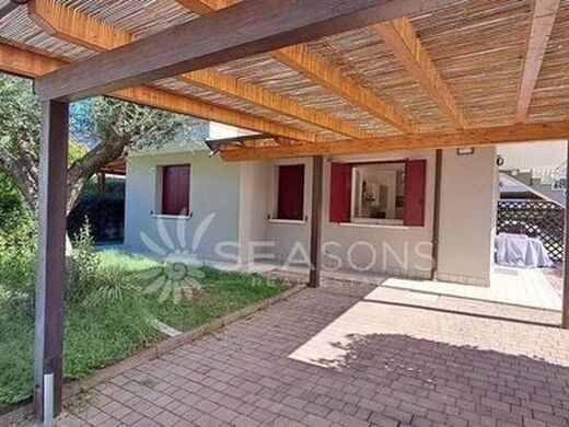Maison de luxe à vendre à Iesolo, 550 000 €, Photo 2