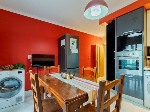 Appartement de luxe à vendre à Palmela, 420 000 €, Photo 3