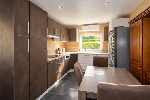 Luxury House for sale in Gilly, 0 €, Photo 4