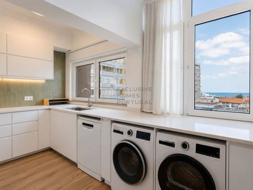 Luxury Apartment for sale in Almada, 520 000 €, Photo 5