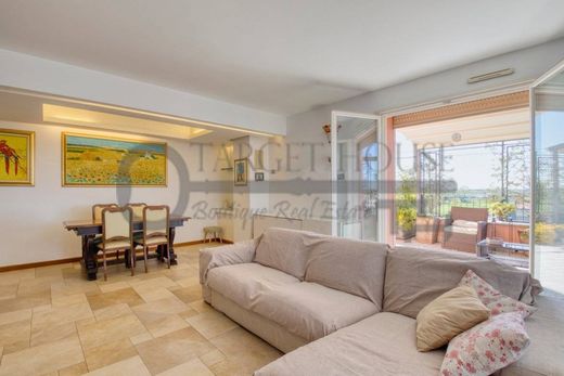 Appartement de luxe à vendre à Brugherio, 480 000 €, Photo 7