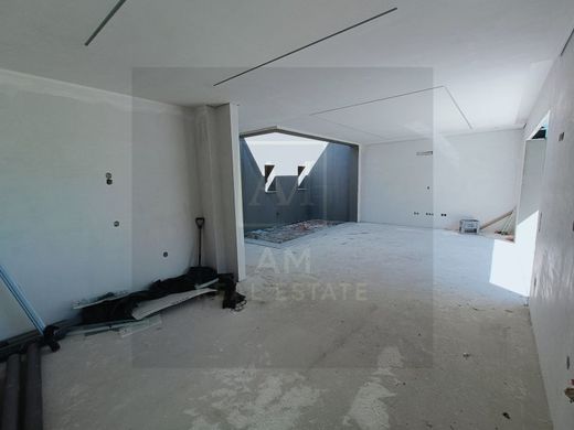 Maison de luxe à vendre à Seixal, 697 000 €, Photo 1