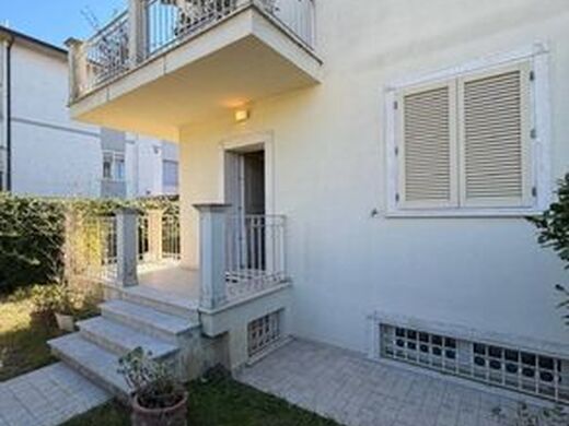 Maison de luxe à vendre à Camaiore, 660 000 €, Photo 2