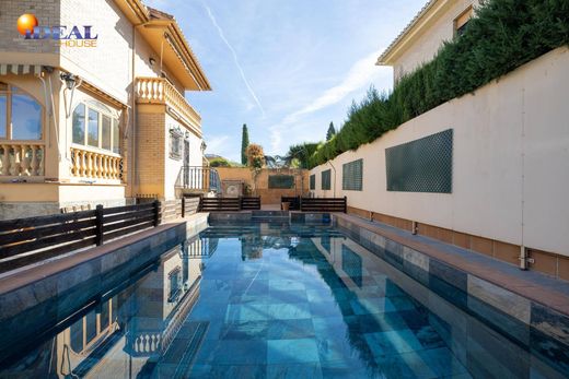 Luxury House for sale in Cájar, 449 500 €, Photo 2