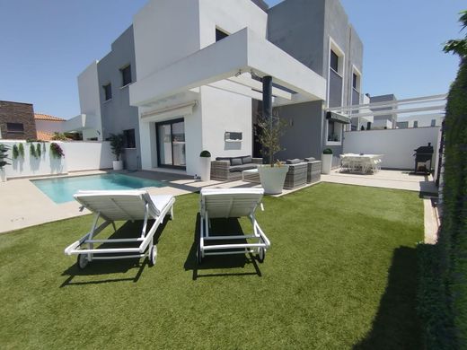 Maison de luxe à vendre à Chiclana de La Frontera, 500 000 €, Photo 2