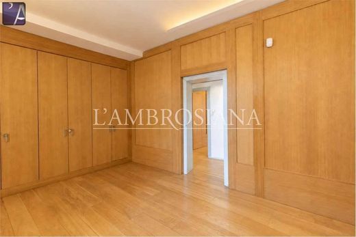 Luxury Apartment for sale in Padova, 910 000 €, Photo 3