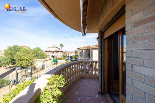 Luxury House for sale in Cájar, 449 500 €, Photo 5