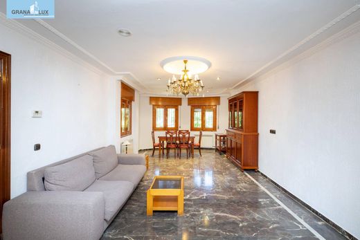 Luxury House for sale in Cájar, 449 500 €, Photo 5