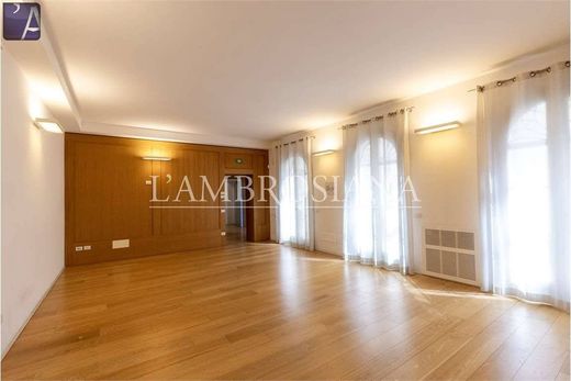Luxury Apartment for sale in Padova, 910 000 €, Photo 5