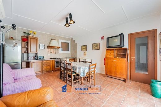 Luxury House for sale in Spotorno, 880 000 €, Photo 6