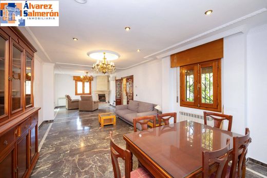 Luxury House for sale in Cájar, 449 500 €, Photo 3