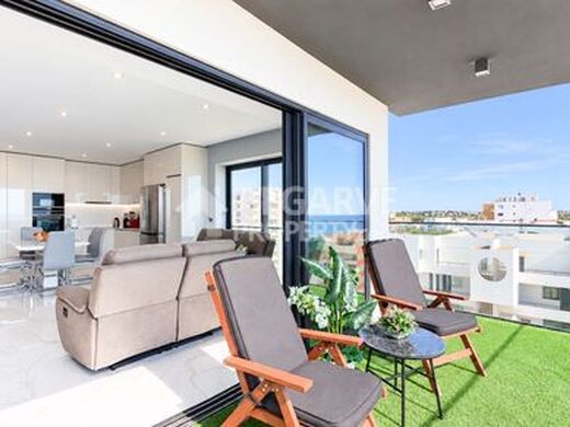 Luxury Apartment for sale in Quarteira, 1 149 000 €, Photo 1