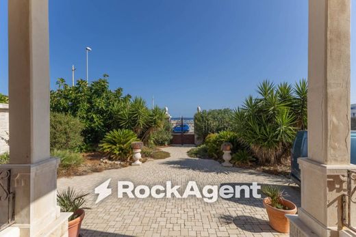Luxury House for sale in Bari, 900 000 €, Photo 2