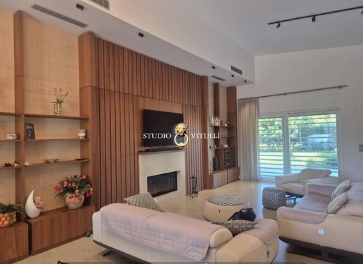 Luxury House for sale in Bari, 1 800 000 €, Photo 4