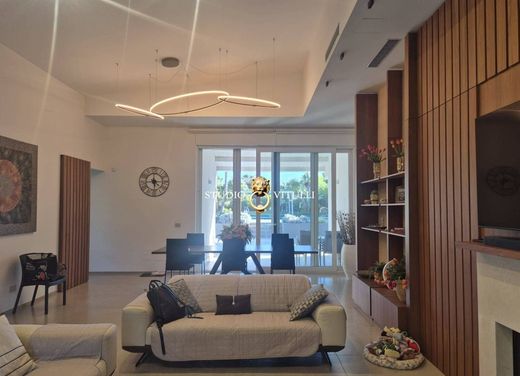 Luxury House for sale in Bari, 1 800 000 €, Photo 5