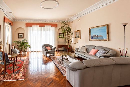 Luxury Apartment for sale in Montecchio Maggiore-Alte Ceccato, 1 050 000 €, Photo 3