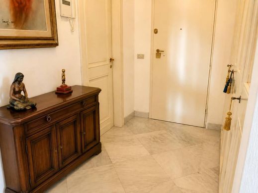 Appartement de luxe à vendre à Carrara, 620 000 €, Photo 5