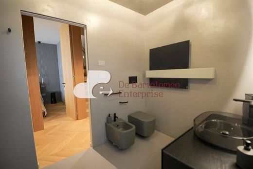 Luxury Apartment for sale in Bari, 10 €, Photo 7