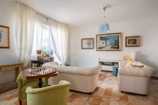 Luxury Apartment for sale in Treviso, 520 000 €, Photo 2