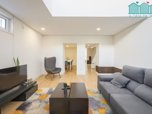 Maison de luxe à vendre à Aveiro, 450 000 €, Photo 4