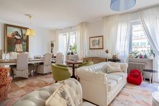 Luxury Apartment for sale in Treviso, 520 000 €, Photo 5