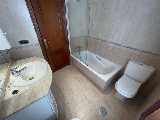 Luxury Apartment for sale in Vigo, 449 000 €, Photo 7