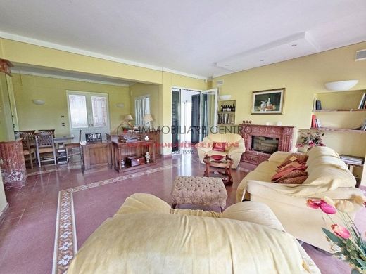 Luxury House for sale in Pietrasanta, 1 780 000 €, Photo 4