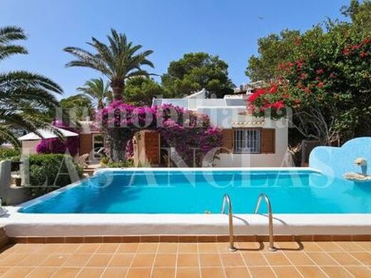 Luxury House for sale in Ibiza, 1 850 000 €, Photo 6