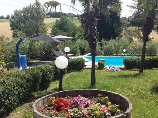 Maison de luxe à vendre à Orciano Di Pesaro, 480 000 €, Photo 6