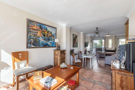 Luxury House for sale in Granada, 439 000 €, Photo 5