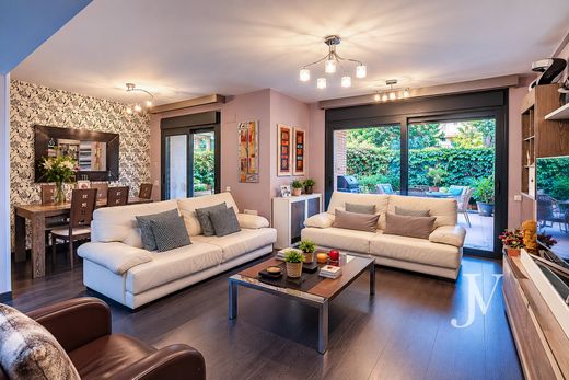 Luxury House for sale in Madrid, 1 300 000 €, Photo 6
