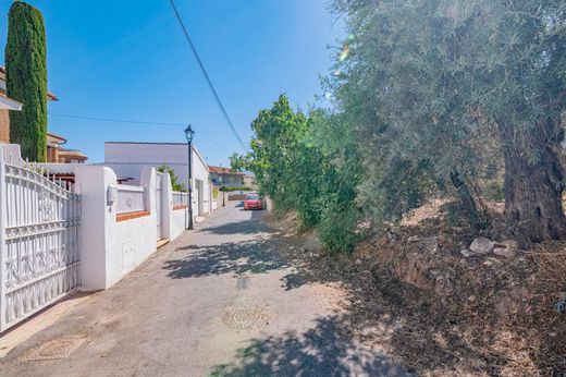Luxury House for sale in Ogíjares, 423 000 €, Photo 2