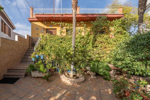 Maison de luxe à vendre à Zubia, 564 000 €, Photo 3