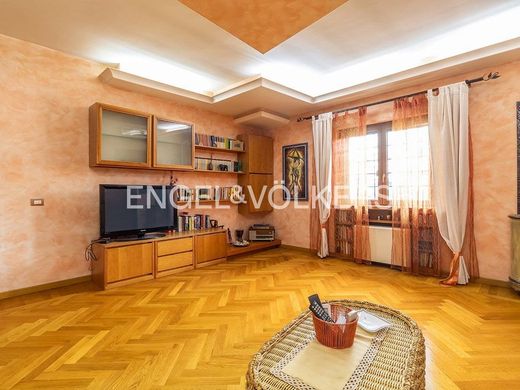 Maison de luxe à vendre à Rome, 435 000 €, Photo 2
