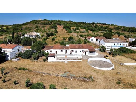 Luxury House for sale in Vila Do Bispo, 759 000 €, Photo 2