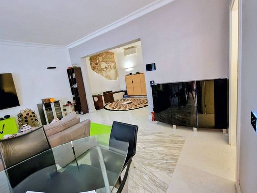 Luxury Apartment for sale in Verona, 990 000 €, Photo 3
