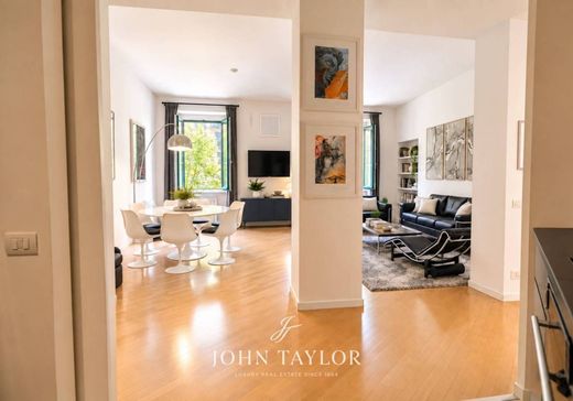 Luxury Apartment for sale in Milan, 1 200 000 €, Photo 3