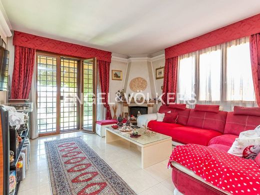 Maison de luxe à vendre à Guidonia Montecelio, 620 000 €, Photo 6