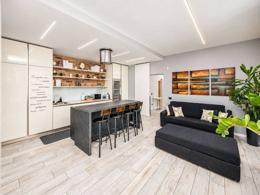 Appartement de luxe à vendre à Milan, 1 150 000 €, Photo 2