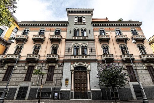 Appartement de luxe à vendre à Salerno, 1 400 000 €, Photo 2
