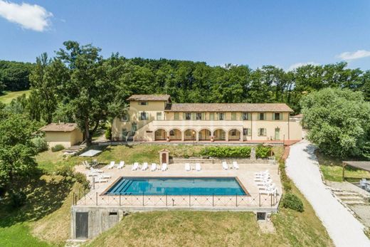 Luxury House for sale in Gubbio, 1 490 000 €, Photo 5